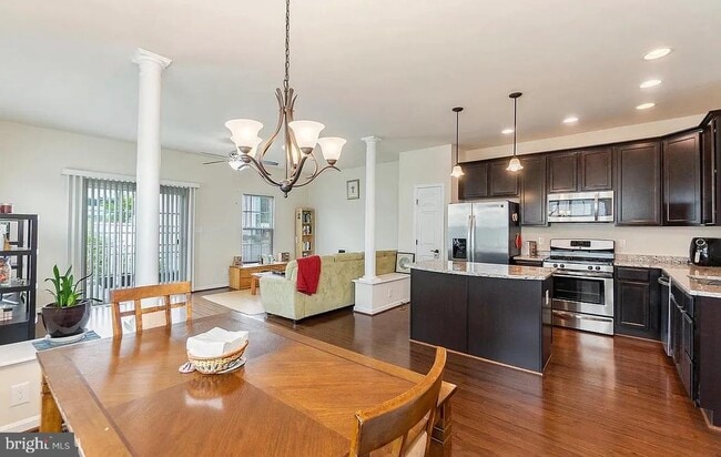 Building Photo - 4711 Wensel Rd