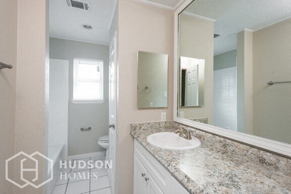 Building Photo - NOW AVAILABLE!! 1209 West Castlewood Avenu...