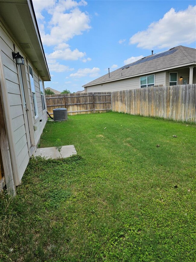 Building Photo - 3503 Batson Dr