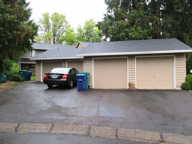 Building Photo - 12390 SE 60th Ct