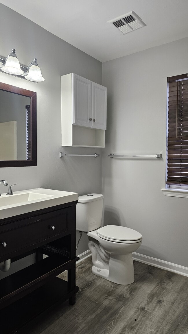 Building Photo - 4046 Kirkway Ct