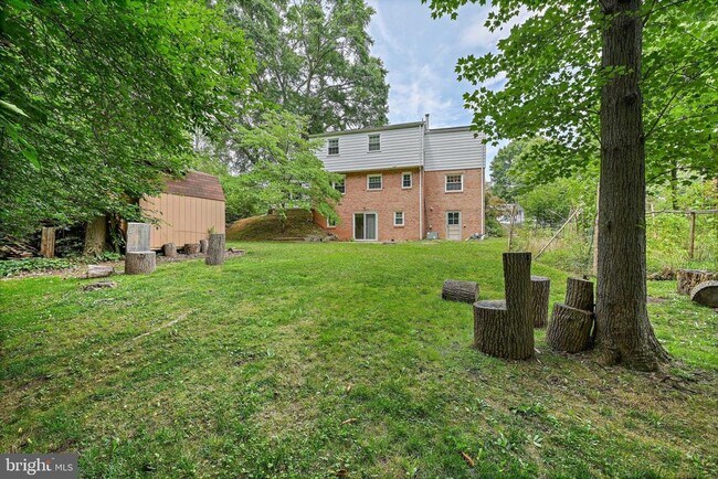 Building Photo - 7623 Highland St