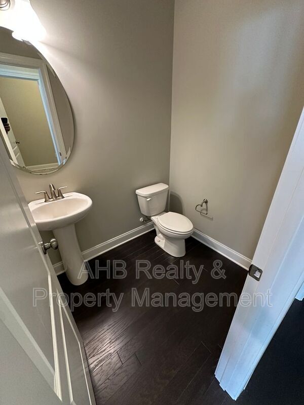Building Photo - 850 Longleaf Pine Pl