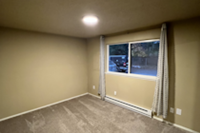 Building Photo - 3bd/1ba Duplex in Lakewood