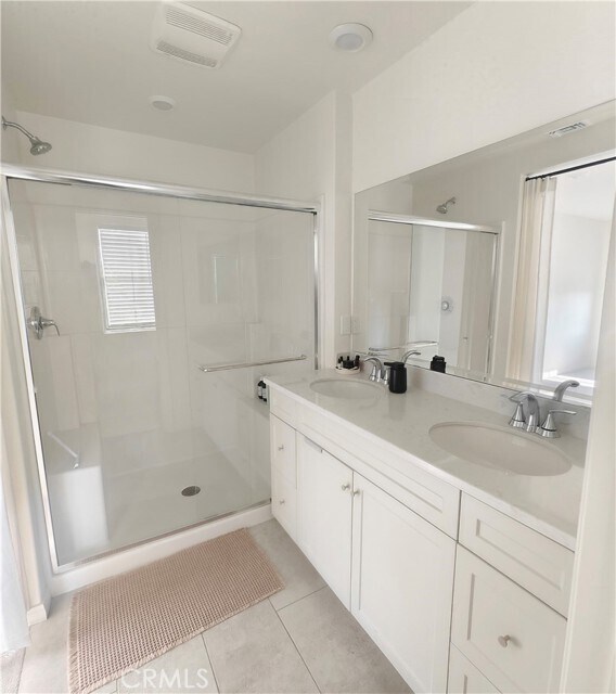 Building Photo - 4205 E Carmel Privado