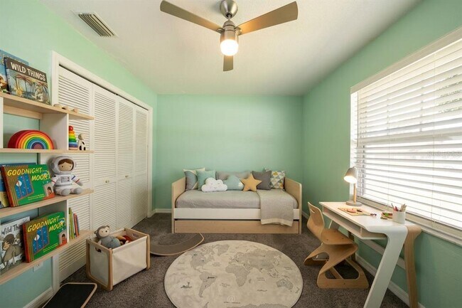 Building Photo - 923 Sand Crest Dr