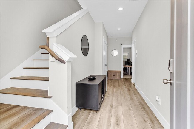 Building Photo - 7707 Nasser Ln