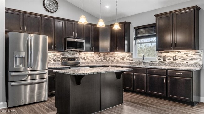 Building Photo - 6965 Chandlersville Rd