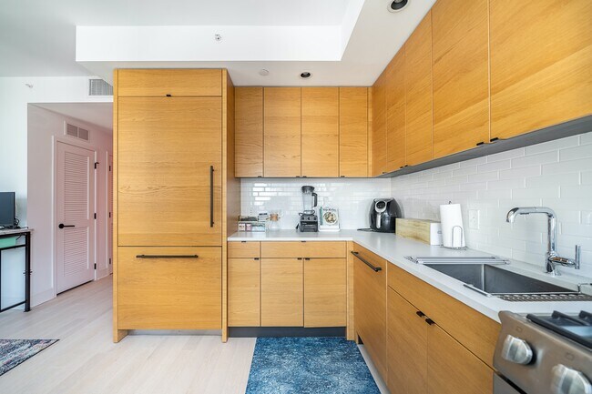 Building Photo - Fantastic One Bedroom in Downtown JC