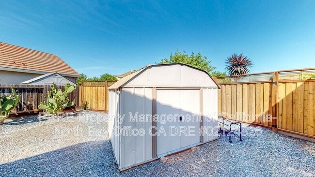 Building Photo - 8744 Merlot Way