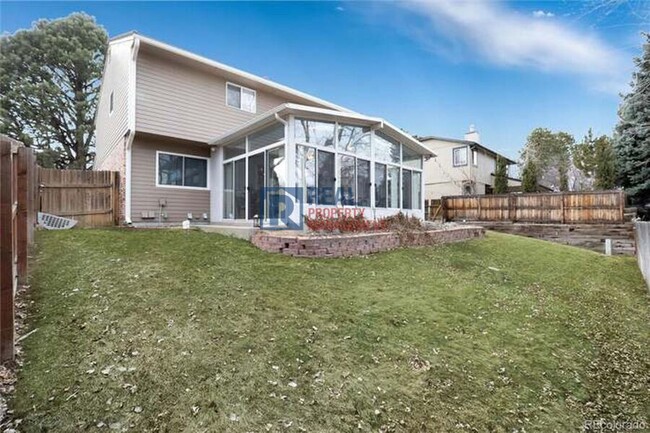 Building Photo - 5876 S Kingston Way
