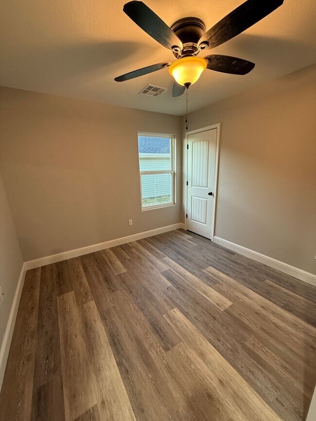 Building Photo - END OF YEAR SPECIAL: HALF OFF FIRST MONTH RENT!!!  BRAND NEW BUILD: 3 BEDROOM/ 2 BATHROOM HOUSE I...