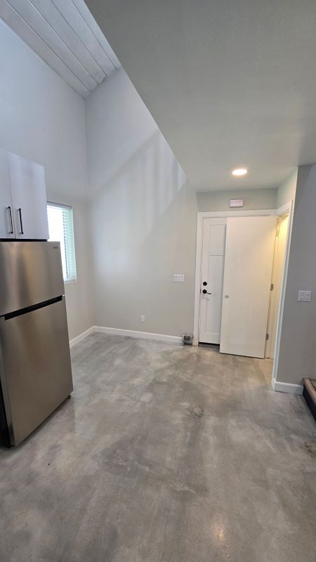 Building Photo - 24664 Goya Ave