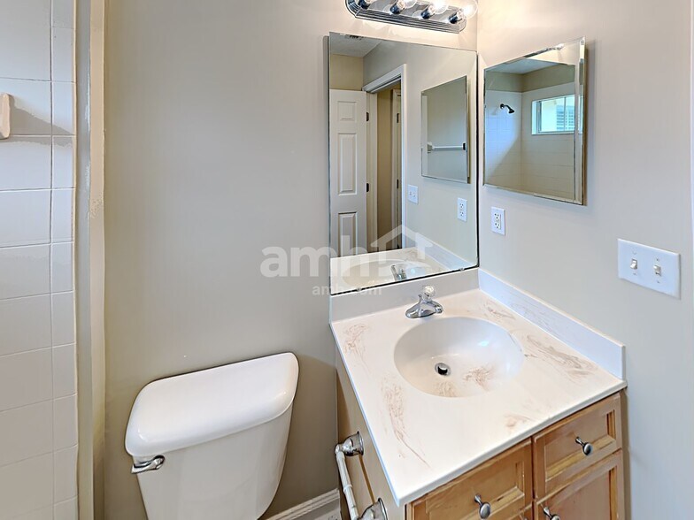 Building Photo - 6251 Devonhurst Dr