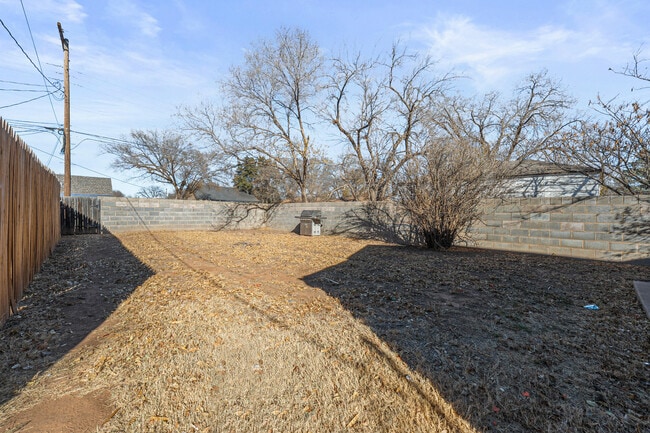 Building Photo - 2216 30th St