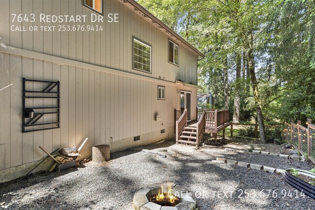 Building Photo - 7643 Redstart Dr SE
