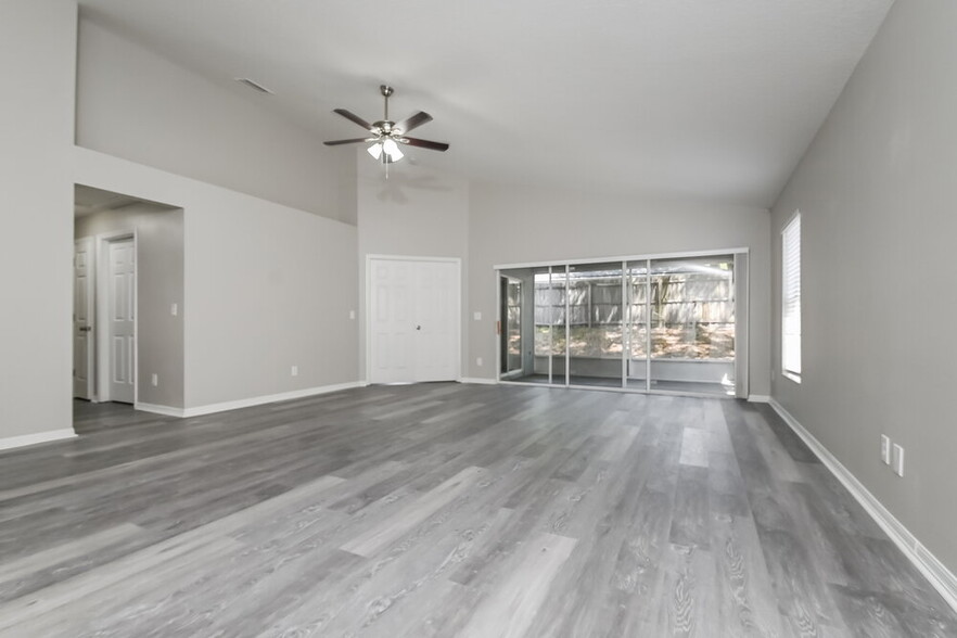 Building Photo - 3208 Summer Cruise Dr