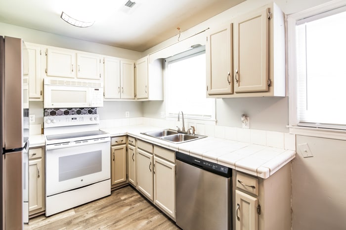 Building Photo - 614 Beauregard Rd