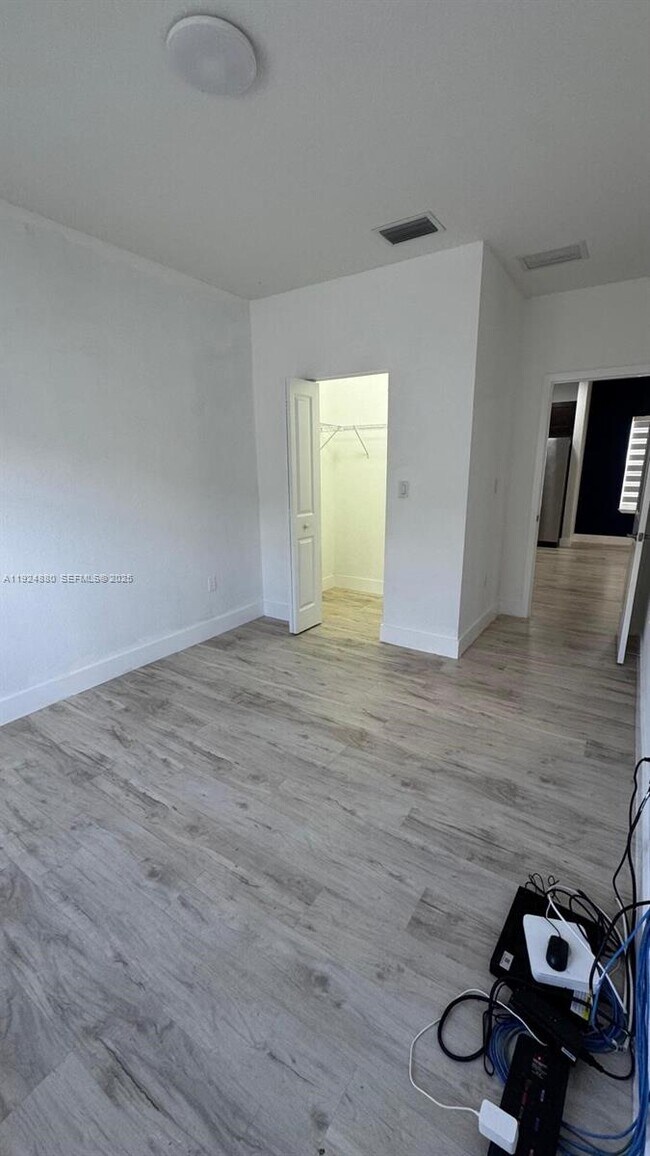 Building Photo - 22175 Miami Ave