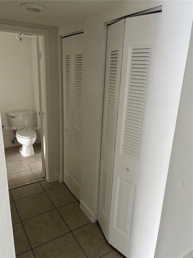 Building Photo - 7900 Camino Cir