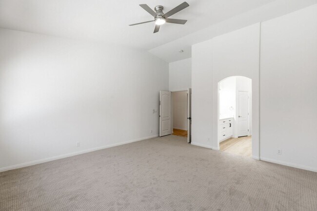 Building Photo - Beautiful Remodeled Single-Story Home W/ Pool in Southern Highlands