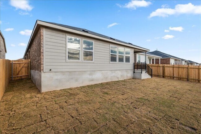 Building Photo - 212 Seven Seas Dr