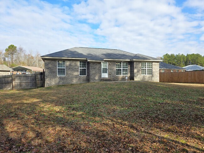 Building Photo - 1764 Tamarind Way