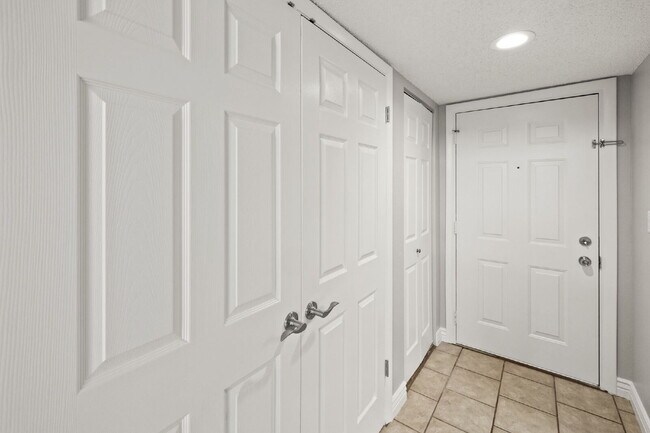 Building Photo - Rockrimmon Condo with Loft, Fireplace & Patio + Pool & Hot Tub