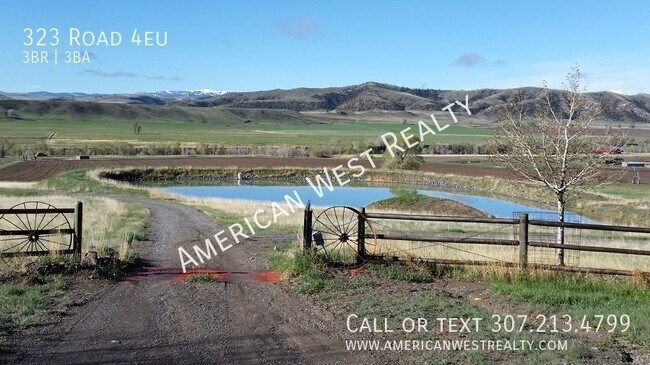 Building Photo - 323 Rd 4Eu