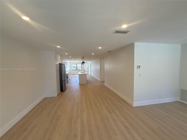 Building Photo - 3081 NW 103rd Ln