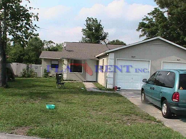 Building Photo - NICE!  2 BEDROOM  2 BATH / 1 CAR GARAGE - ...