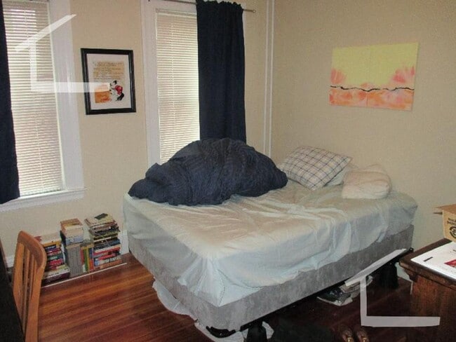 Building Photo - 3 Bed 1 Bath in Brighton 9/1