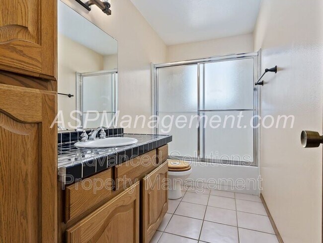 Building Photo - 10094 Faunsdale Dr