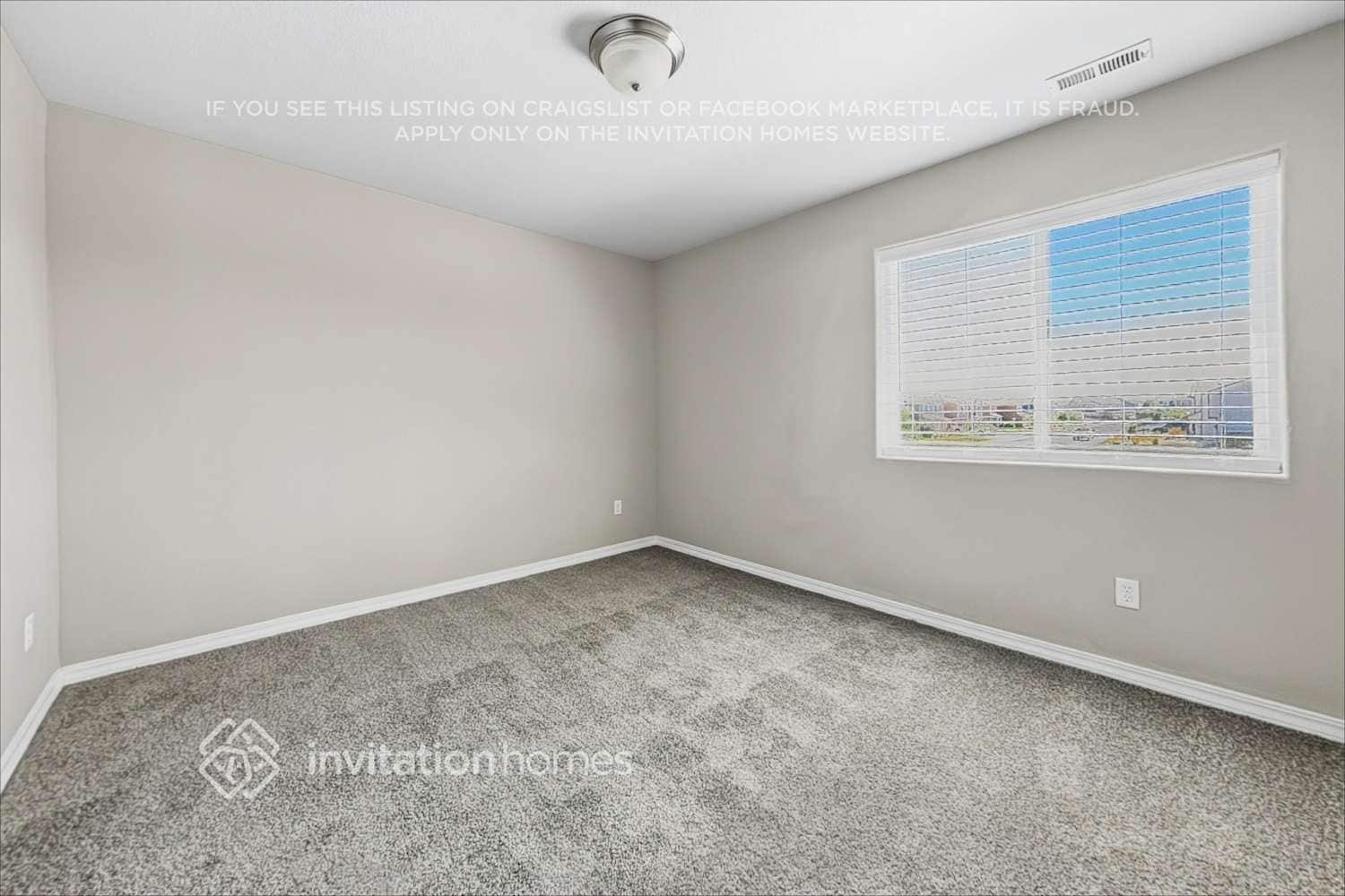 Building Photo - 3614 Saguaro Cir