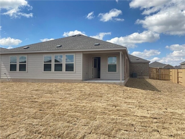 Building Photo - 1420 Chad Dr