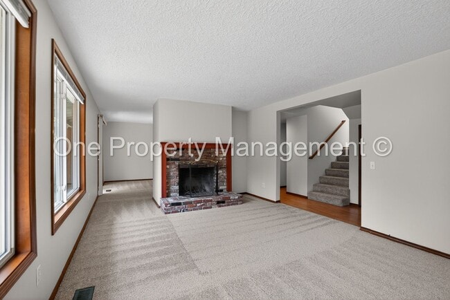 Building Photo - 614 SE 130th Ct