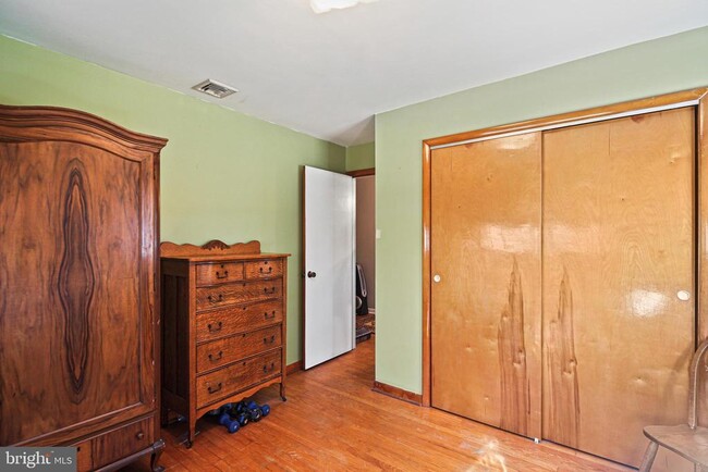 Building Photo - 2323 Bond Rd