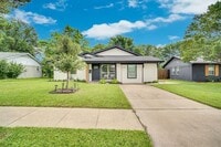 Building Photo - 206 E Chico Dr