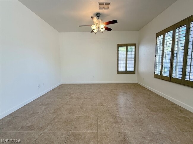 Building Photo - 9824 Garamound Ave