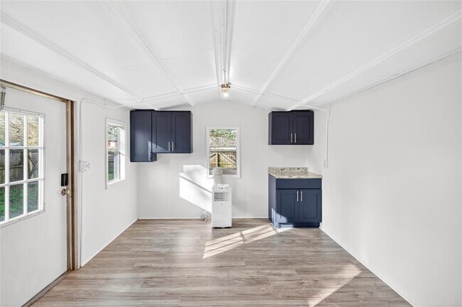 Building Photo - 240 E 5th Ave