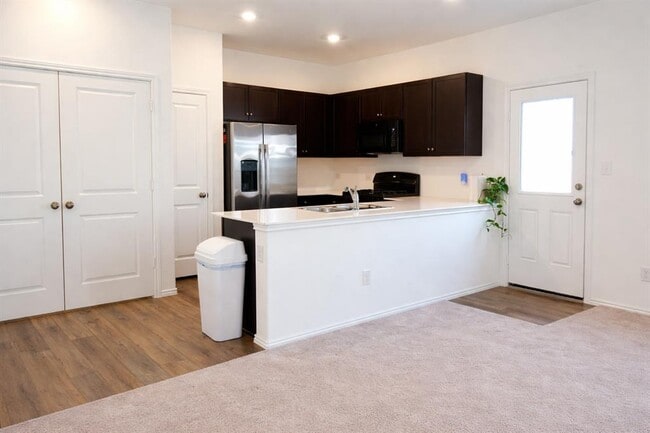 Building Photo - 203 Tufted Duck Path