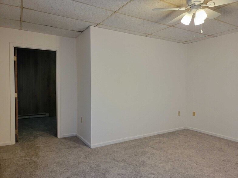 Building Photo - 84 Gross St