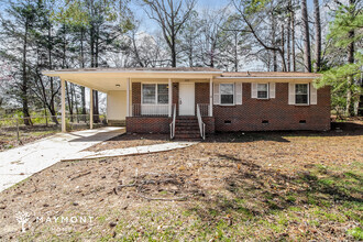 Building Photo - Tuscaloosa 3-Bedroom Home with Spacious Yard