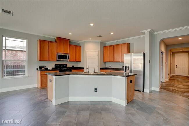 Building Photo - 230 Telluride Dr
