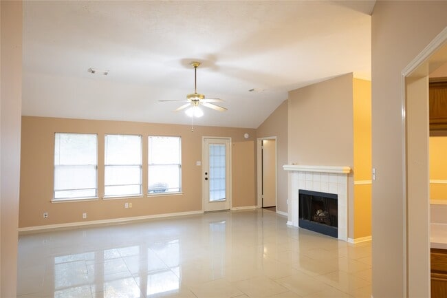 Building Photo - 11210 Fall Breeze Dr