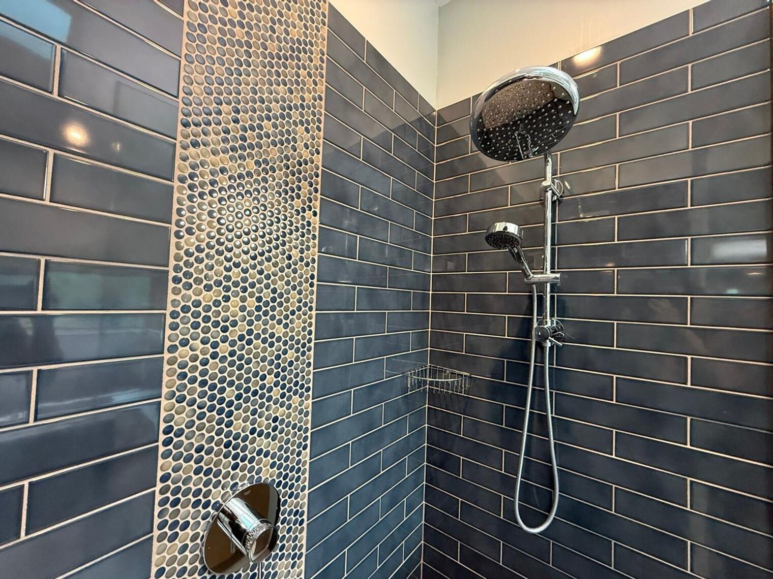 Building Photo - 105 Rojo Dr