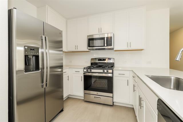 Building Photo - 2708 River Knl Ln