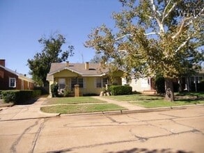 Building Photo - Centrally located 1 bedroom 1 bath