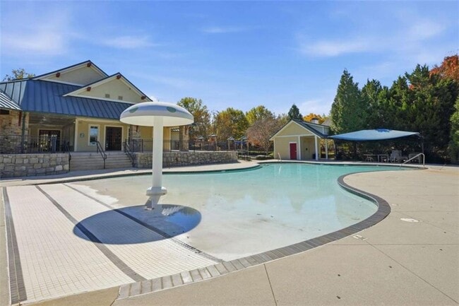 Building Photo - 9931 Mancunian Way