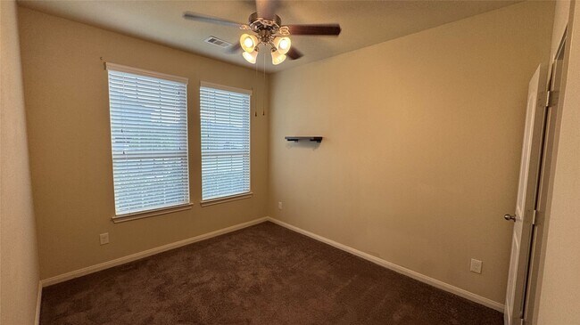 Building Photo - 9611 Tipton Sands Dr
